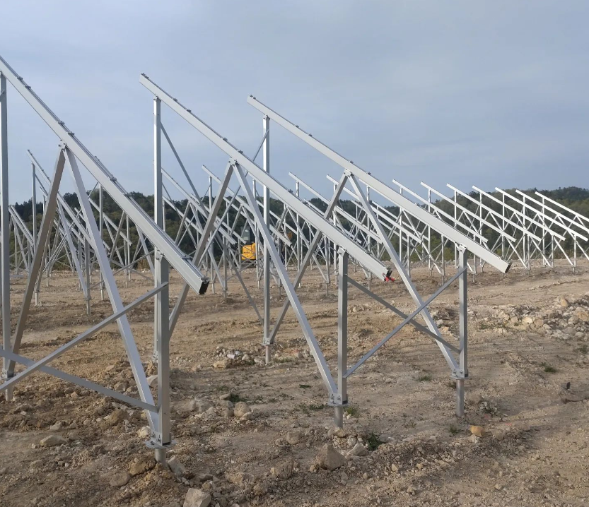 Montaje solar con tornillo de tierra